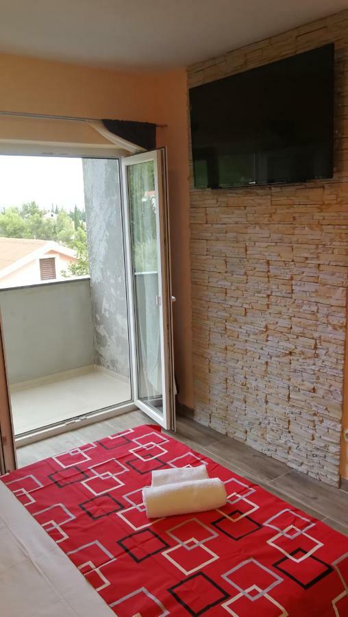 Apartmani Goga Starigrad Paklenica Bagian luar foto