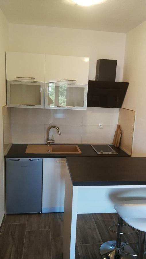 Apartmani Goga Starigrad Paklenica Bagian luar foto