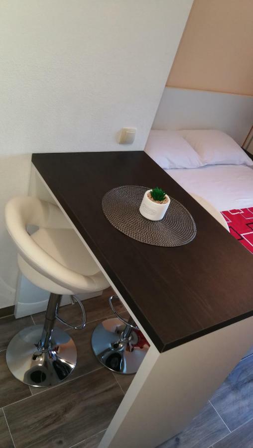 Apartmani Goga Starigrad Paklenica Bagian luar foto