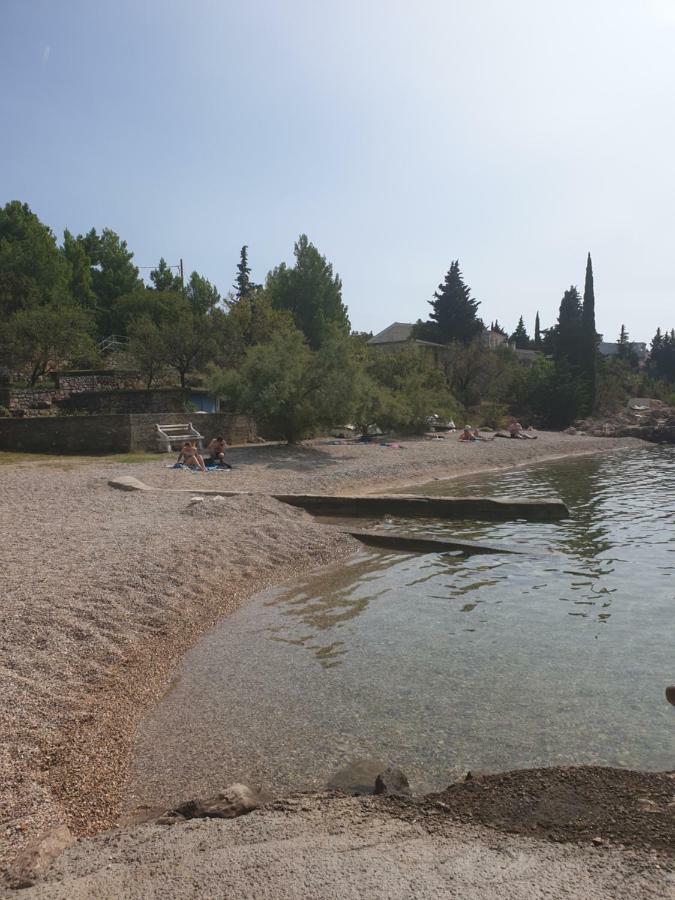 Apartmani Goga Starigrad Paklenica Bagian luar foto