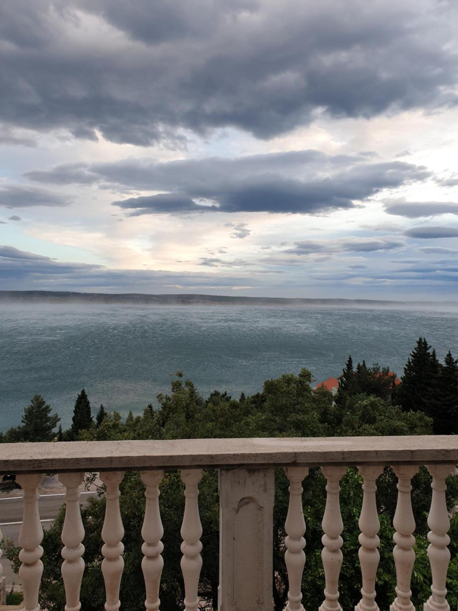 Apartmani Goga Starigrad Paklenica Bagian luar foto